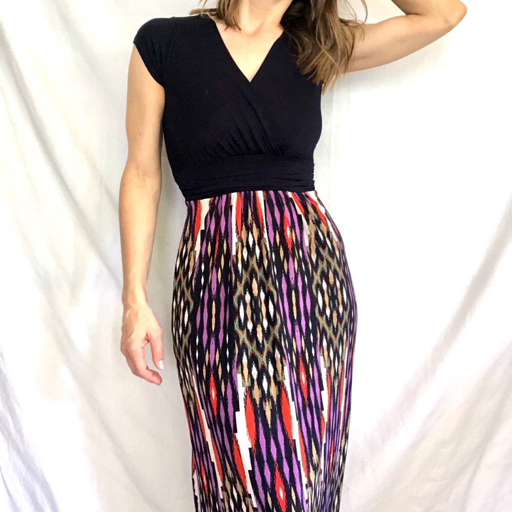 Graphic print mixed fabric maxi dress